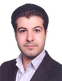 وکیل امیر کریمی