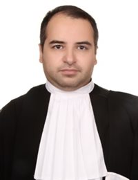 وکیل احمدرضا   نیکنام 