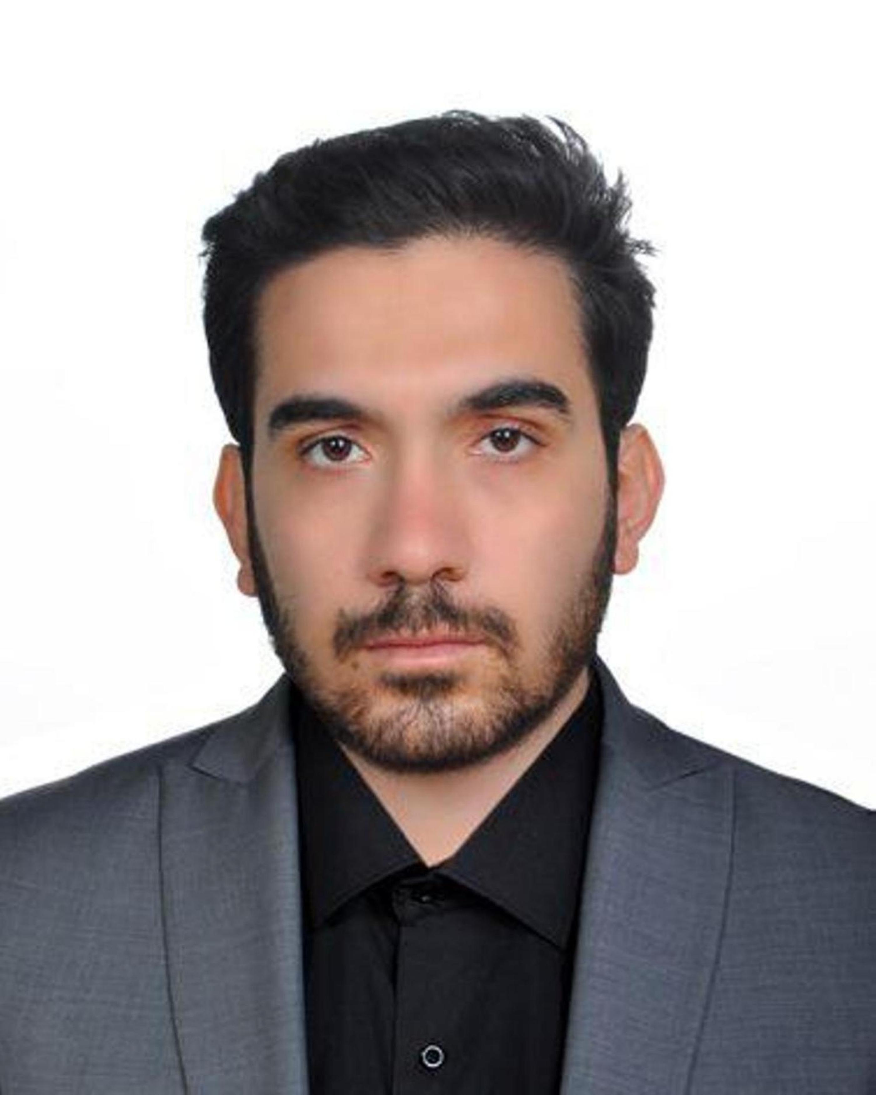وکیل کیاوش گلزاری احسن
