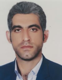 وکیل هوشنگ میری کلاه کج