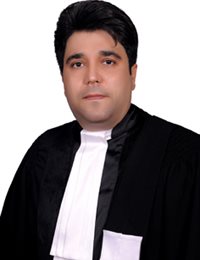 وکیل مصطفی خداویسی