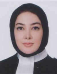 وکیل پریا نادری نسب