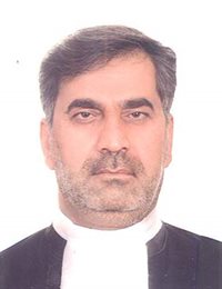 وکیل حسین باهنر