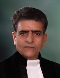 وکیل فریدون نژادی