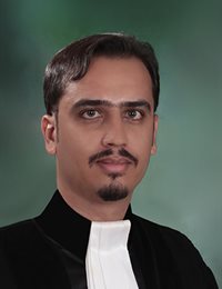 وکیل بهمن عظیمی