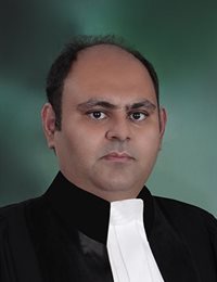 وکیل امیر انصاری