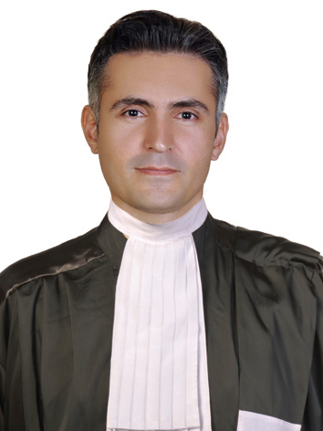 وکیل حمیدرضا احسانی