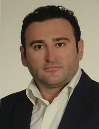 وکیل وحید بختیاری اقمسجد