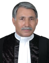وکیل قهرمان نادری نسب