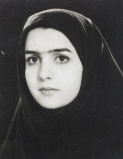 وکیل ندا اکرمی خیرآبادی