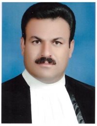 وکیل نادر آران