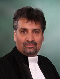 وکیل علیرضا باقری
