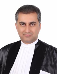 وکیل فرشاد فارسانی